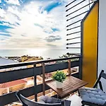 Ocean-view Next To The Appartement *